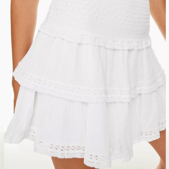 Aritzia White Skirt - Picture 3 of 4